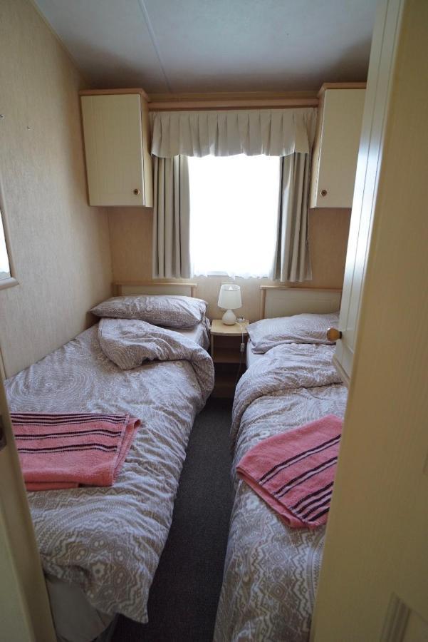 Lyntons 3 Bedroom Caravan Pets Stay Free Linen Included Heacham Exterior foto