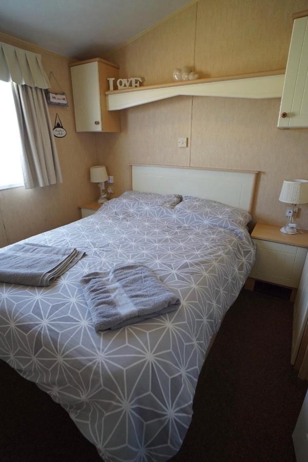 Lyntons 3 Bedroom Caravan Pets Stay Free Linen Included Heacham Exterior foto