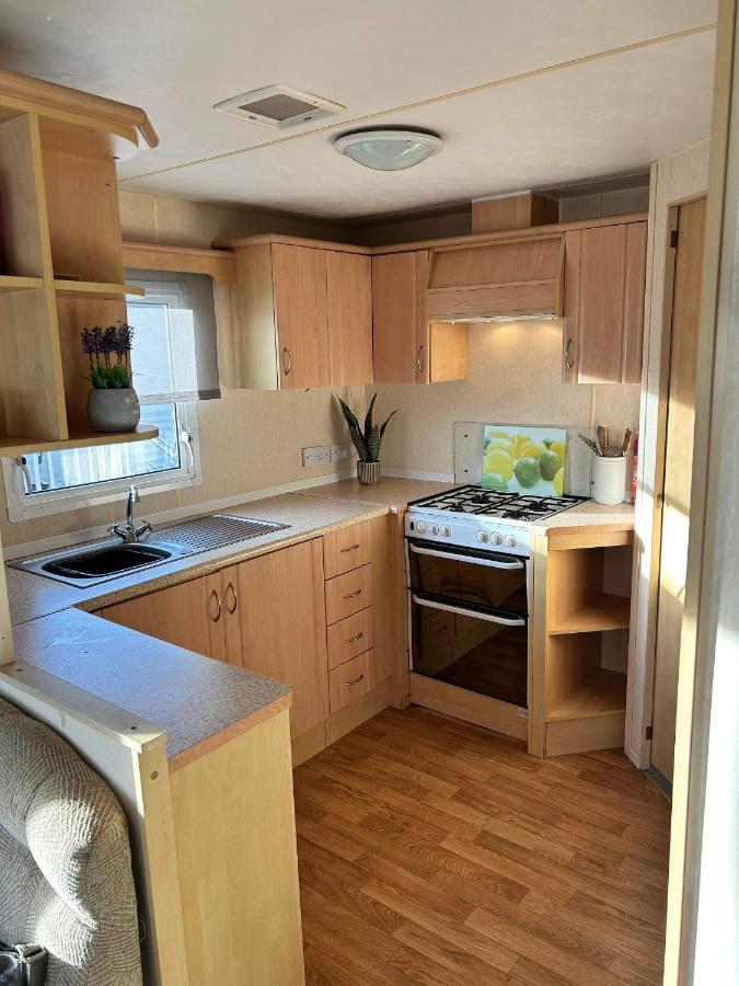 Lyntons 3 Bedroom Caravan Pets Stay Free Linen Included Heacham Exterior foto
